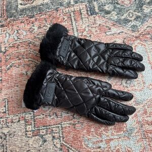 UGG Black Quilted Performance Gloves